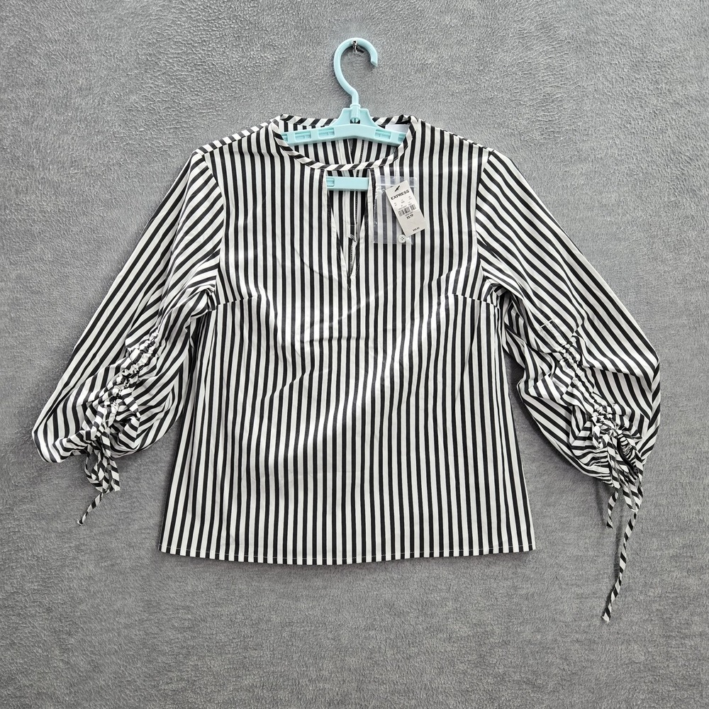 Express Women‎ Blouse XS Black White Ruched Balloon Sleeve Keyhole Cropped NWT